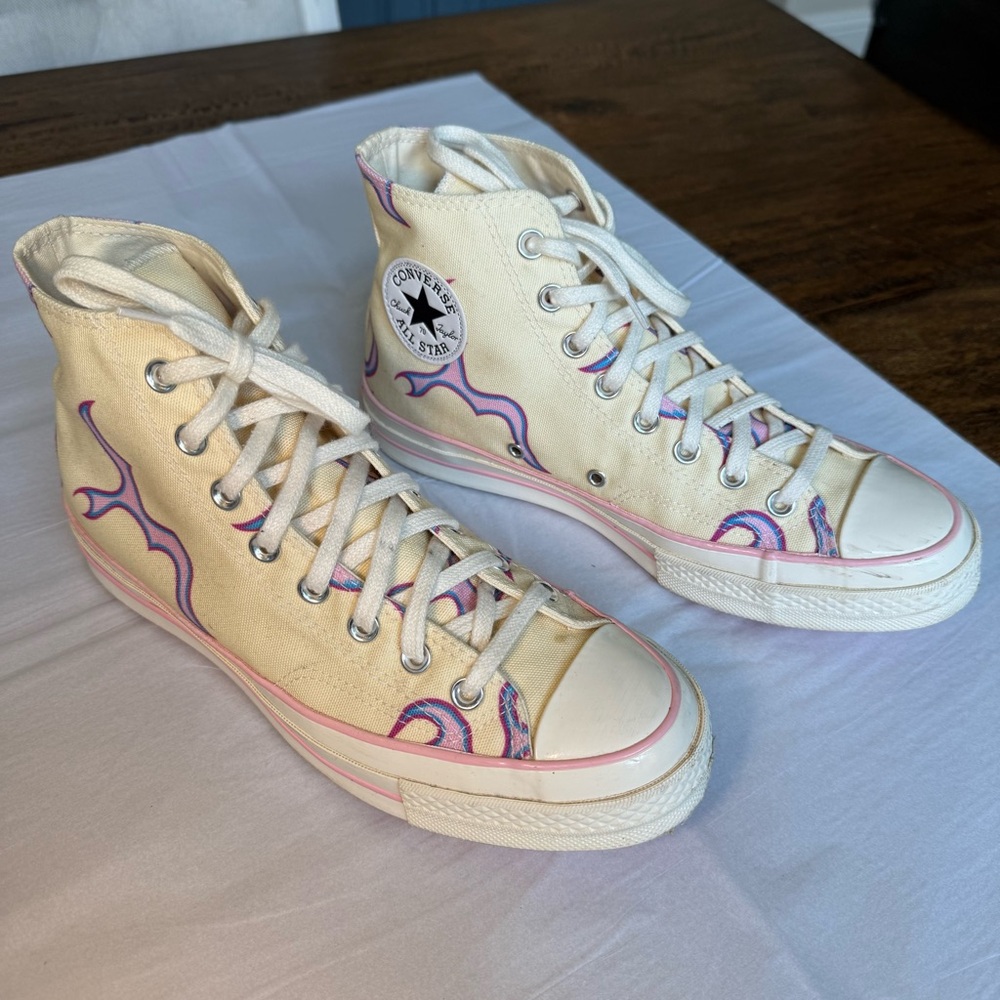 Golf Converse Women's High-Top Sneakers - Cream and Purple flames Size 8 - Picture 2 of 14